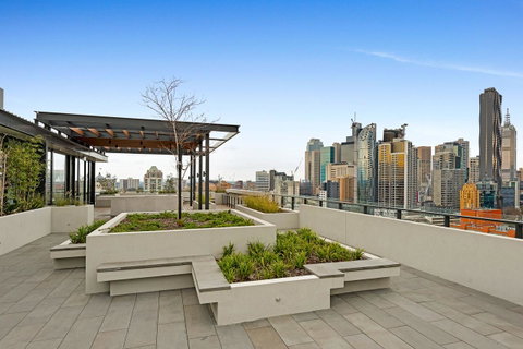 The Eminence Apartments By CLLIX - Tourism Canberra 6