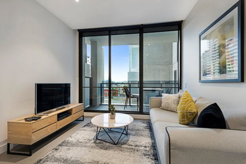 The Eminence Apartments By CLLIX - Tourism Canberra 9