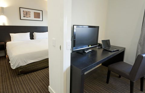 Causeway 353 Hotel - Tourism Canberra 32