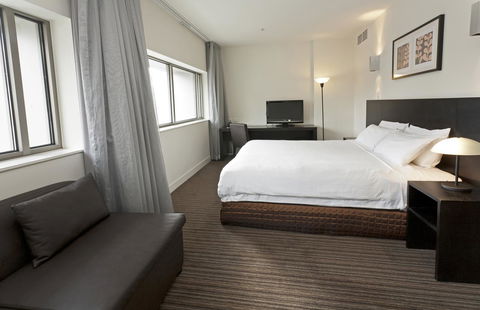 Causeway 353 Hotel - Tourism Canberra 25