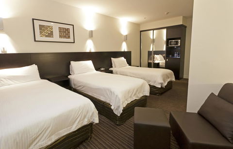 Causeway 353 Hotel - Tourism Canberra 21