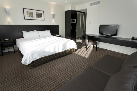 Causeway 353 Hotel - Tourism Canberra 8