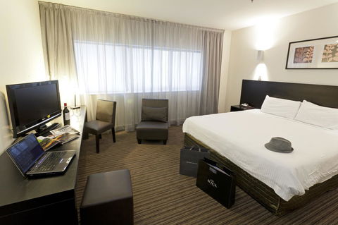 Causeway 353 Hotel - Tourism Canberra 24
