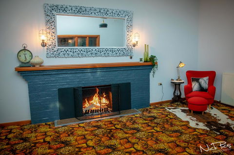 Amara Springs Guest House - Tourism Canberra 9