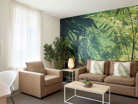 Ibis Melbourne Hotel And Apartments - Tourism Canberra 35