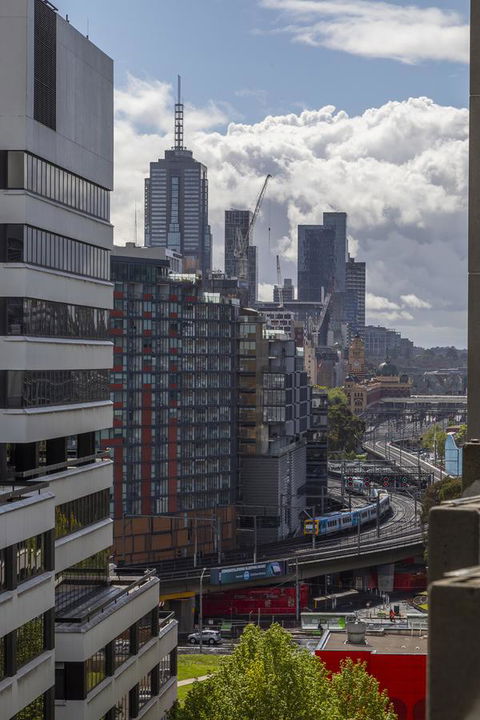 Signature Waterfront Apartments - Tourism Canberra 33