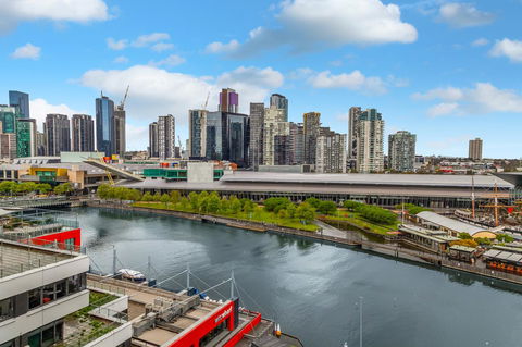 Signature Waterfront Apartments - Tourism Canberra 21