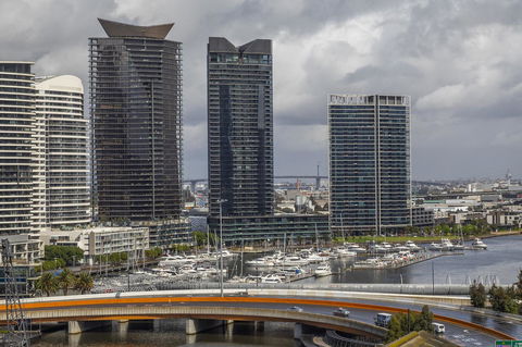 Signature Waterfront Apartments - Tourism Canberra 34