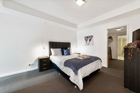 Signature Waterfront Apartments - Tourism Canberra 31