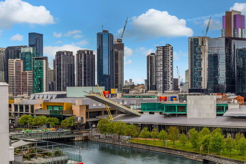 Signature Waterfront Apartments - Tourism Canberra 22