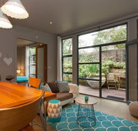 The Love Shack - romantic bungalow - Tourism Canberra