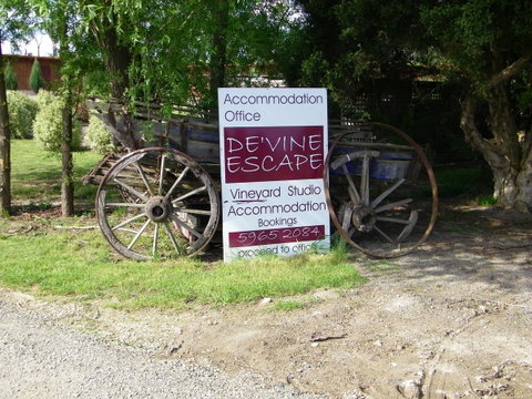 De\'Vine Escape - Tourism Canberra 1