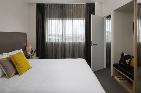 Atura Dandenong - Tourism Canberra 13