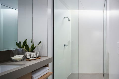 Atura Dandenong - Tourism Canberra 4