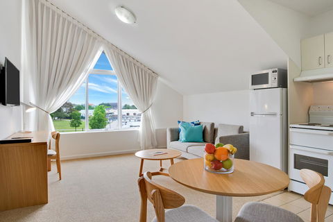 Aligned Corporate Residences Williamstown - Tourism Canberra 10