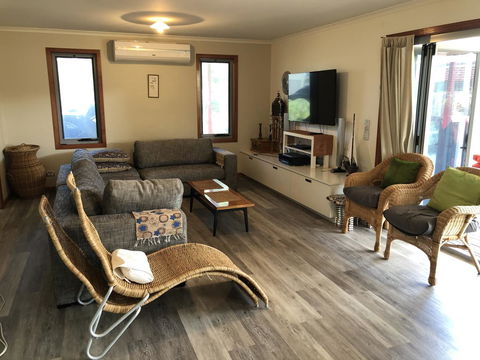 Beautiful, Cosy And Quiet - Tourism Canberra 3