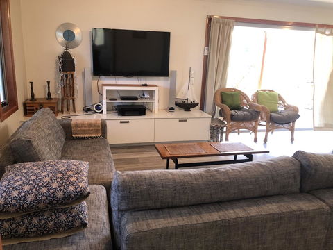Beautiful, Cosy And Quiet - Tourism Canberra 2
