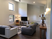 Saje's House  Pod