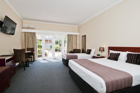 Quality Hotel Melbourne Airport - Tourism Canberra 3