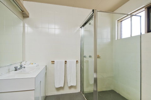 Quality Hotel Melbourne Airport - Tourism Canberra 22