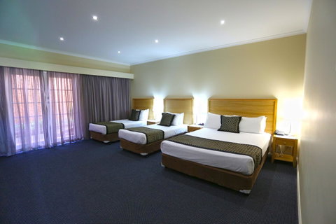 Quality Hotel Melbourne Airport - Tourism Canberra 26