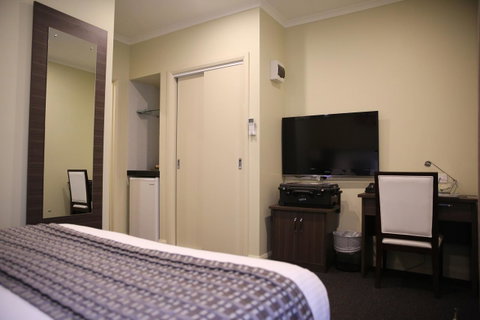 Quality Hotel Melbourne Airport - Tourism Canberra 38