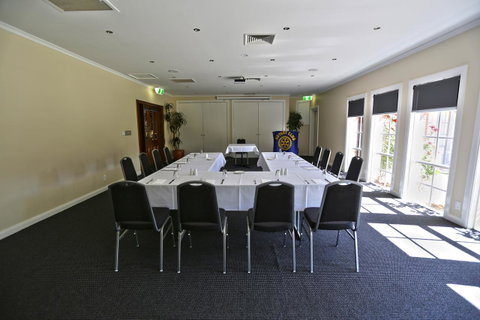 Quality Hotel Melbourne Airport - Tourism Canberra 27