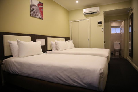 Quality Hotel Melbourne Airport - Tourism Canberra 39