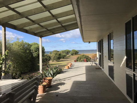 Eagle Bay Views - Tourism Canberra 0
