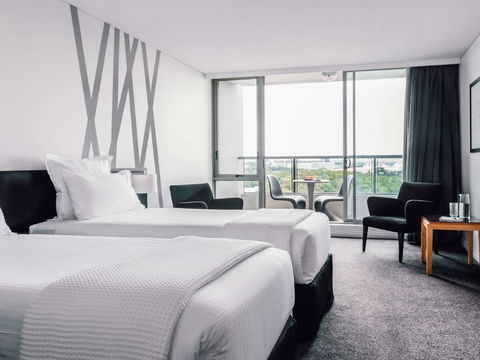 Quay West Suites Melbourne - Tourism Canberra 8