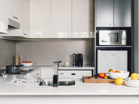 Quay West Suites Melbourne - Tourism Canberra 43