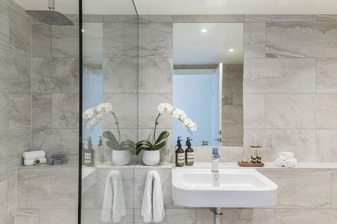Quay West Suites Melbourne - Tourism Canberra 11