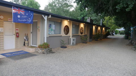 Adina Lodge Holiday Apartments - Tourism Canberra 4