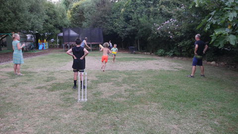 Adina Lodge Holiday Apartments - Tourism Canberra 3