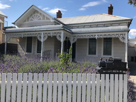 The Botanic Apartments Williamstown - Tourism Canberra 0