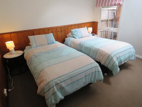 The Cottage South Hobart - Tourism Canberra 3