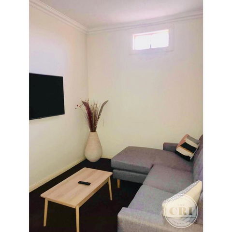 The Cri On Main - Tourism Canberra 3