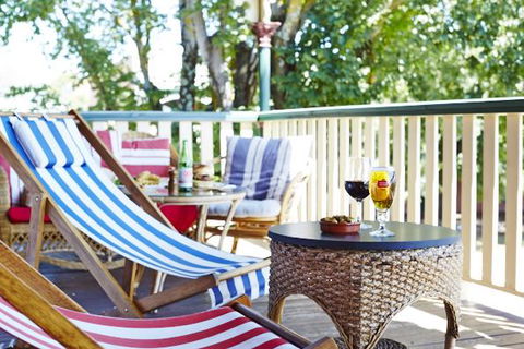 The Daylesford Hotel - Tourism Canberra 0