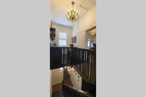 The Dewhurst - Sophisticated Entire CBD Apartment - Tourism Canberra 2