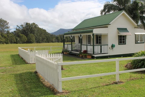 The Dollhouse Cottage - Tourism Canberra 2