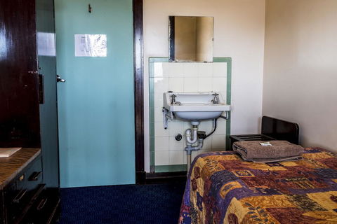 The Imperial Hotel - Tourism Canberra 2