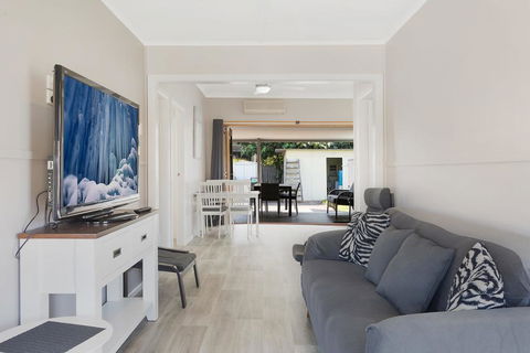 The Inlet Cottage - Tourism Canberra 2