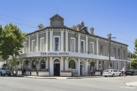 The Local Hotel - Tourism Canberra 0