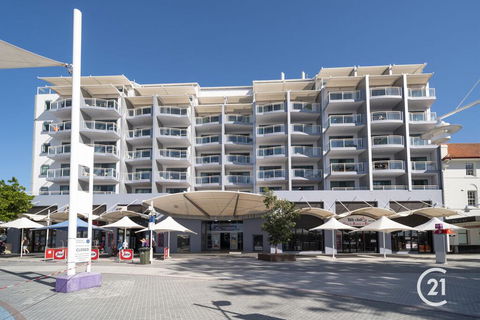 The Oaks Waterfront Resort,Unit 510 - Tourism Canberra 0