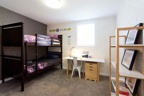 The Original Fremantle Apartment - Tourism Canberra 3