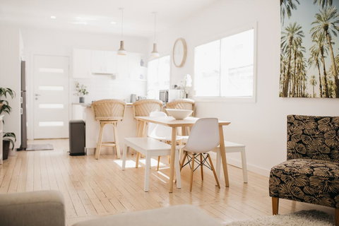 The Palms - Stylish, Modern And Cute As A Button - Tourism Canberra 0