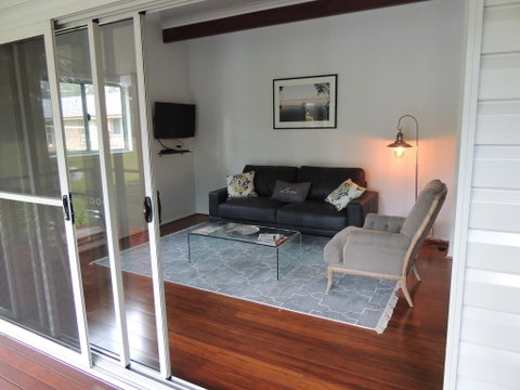 The Pouch B & B - Tourism Canberra 3