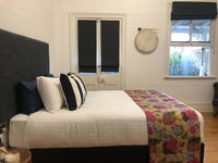 Book Tenterfield Accommodation Vacations Tourism Canberra Tourism Canberra