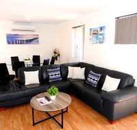 The Royal Dolphin Holiday Home - Tourism Canberra