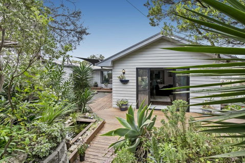 The Rye Tree House - Tourism Canberra 0